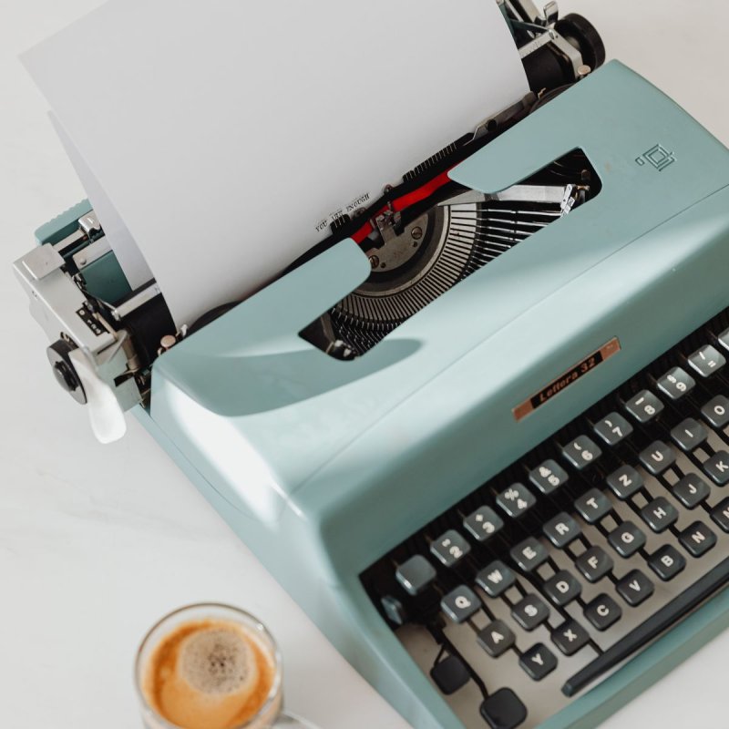 Pisaća mašina Olivetti Lettera