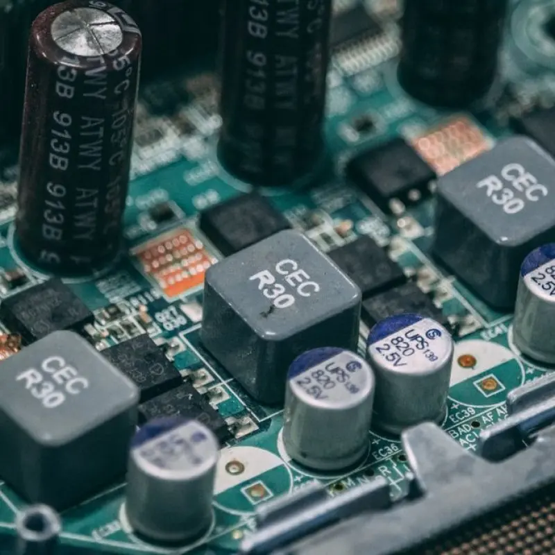 Elektronika i komponente